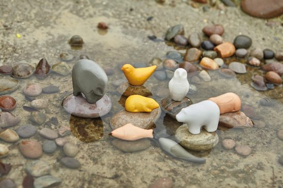 Set of 8 stone sensory play animals