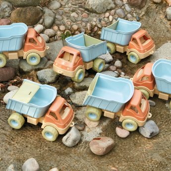 Set of 6 bioplastic outdoor play trucks