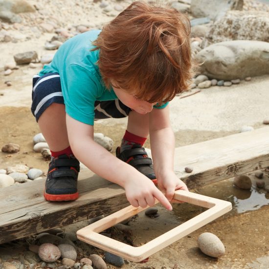 Set of 3 wooden frames for outdoor investigations