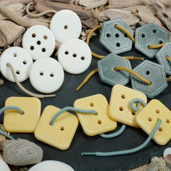 Set of 15 large stone buttons for lacing, counting and shape recognition