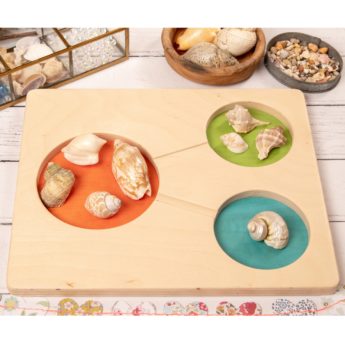 Wooden tray to explore number composition