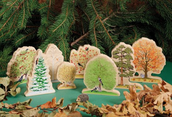 Double-sided wooden play trees