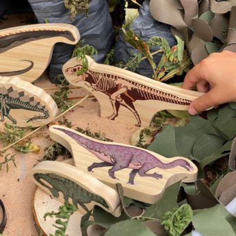 Dinosaur Wooden Characters - Image 5