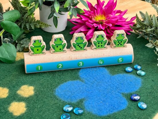 Five Frogs on a Log 