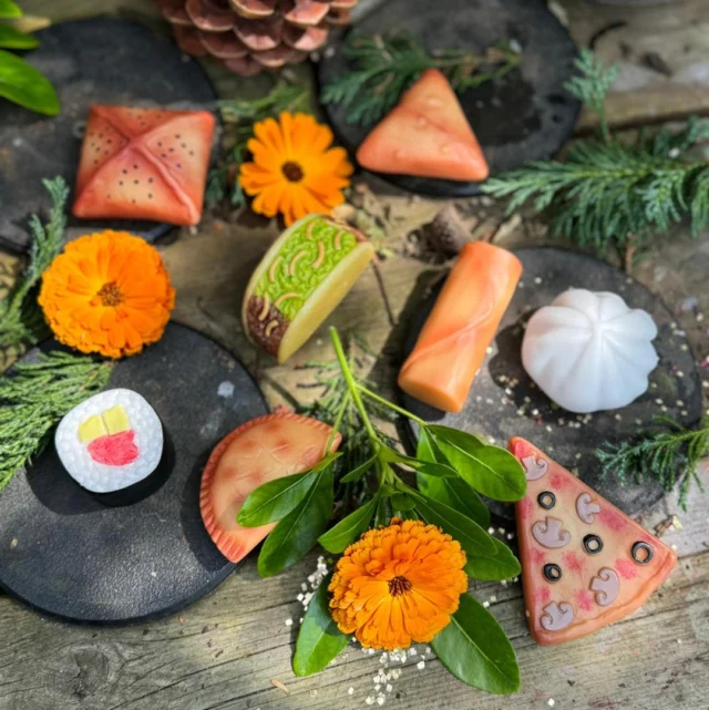 🌍🍱 Foods of the World 🍲🌮

Exploring different cultures through play opens the door to curiosity, empathy, and understanding - and what better way to start than with food?

These beautifully crafted food stones represent dishes from around the world, offering a playful introduction to global cuisines and the stories behind them. Whether they’re being used in a pretend café, a muddy kitchen, or a make-believe food festival, they naturally spark conversations about traditions, family, and community.

#learningthroughplay #culturaldiversity  #earlyyears  #smallworldplay  #outdoorplay  #imaginativeplay  #multicultural  #foodplay  #looseparts  #yellowdooreducation